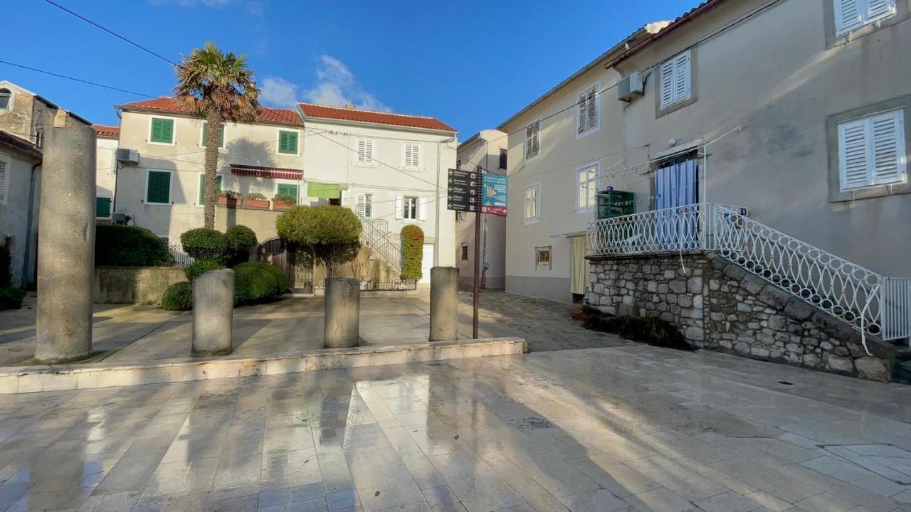 Ferienwohnung Casa Di Nives Krk Town Exterior foto
