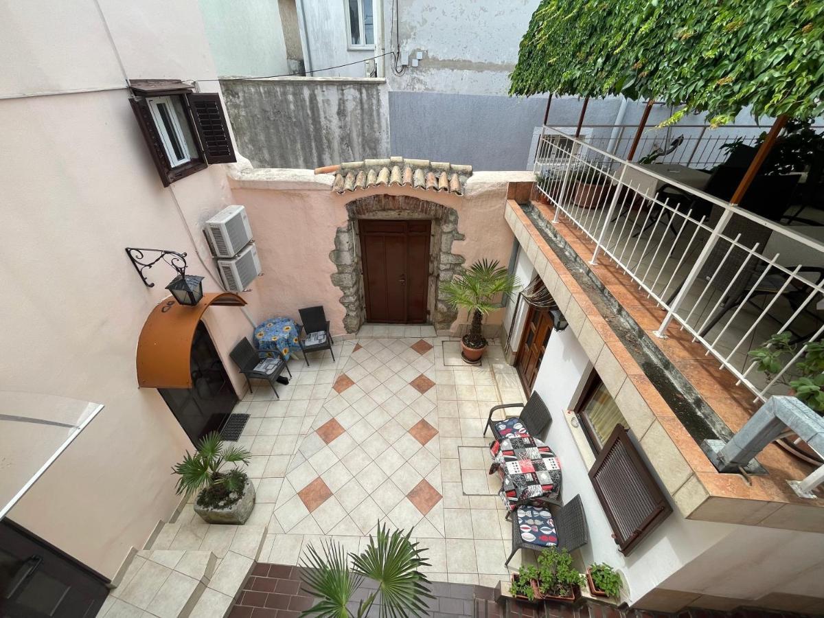 Ferienwohnung Casa Di Nives Krk Town Exterior foto