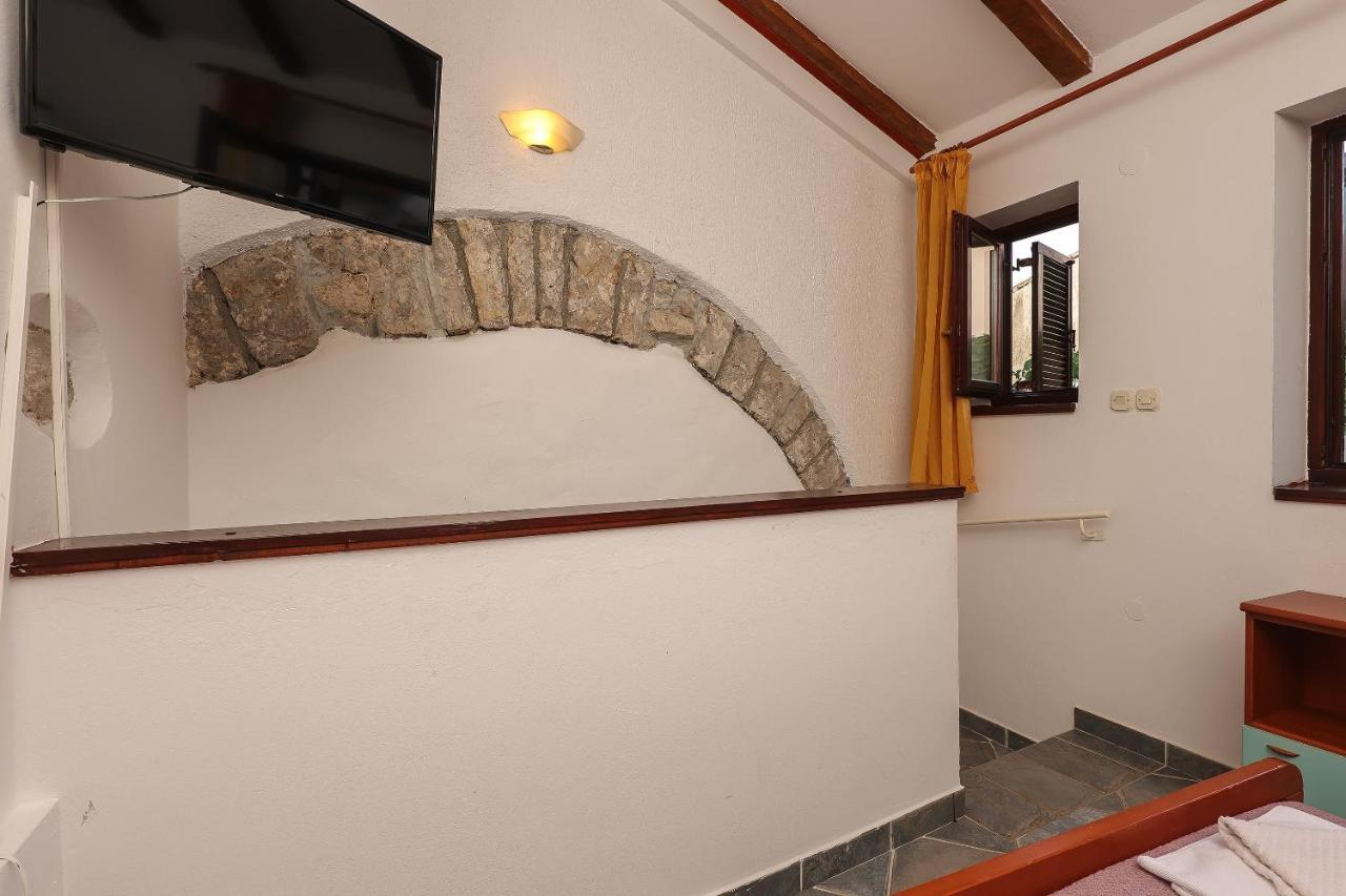 Ferienwohnung Casa Di Nives Krk Town Exterior foto