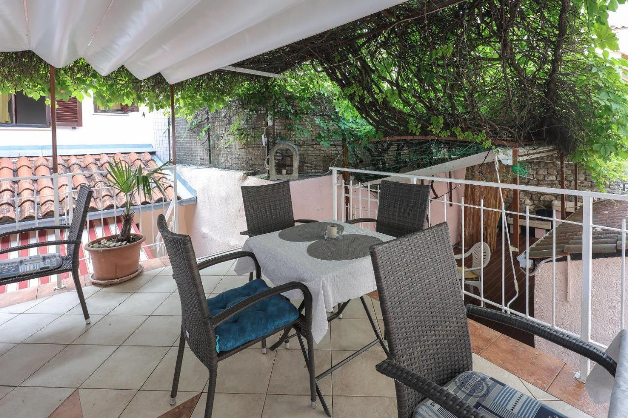 Ferienwohnung Casa Di Nives Krk Town Exterior foto